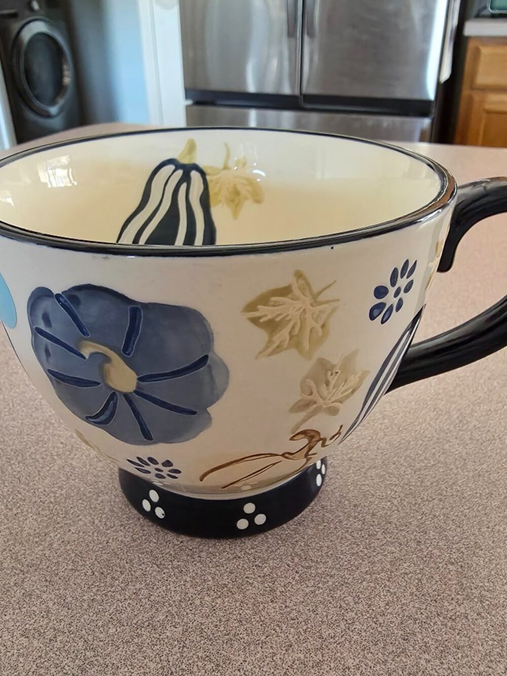 Potters Studio Large Coffee/Latte/Tea Mug Floral with Gourds Blue/Beige